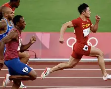 国内球队在国际赛事中表现抢眼，为国争光